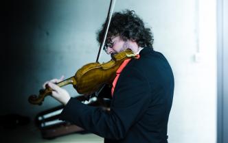 skrzypek na zasceniu