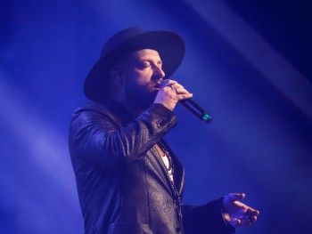 Łukasz Drapała mężczyzna w kapeluszu